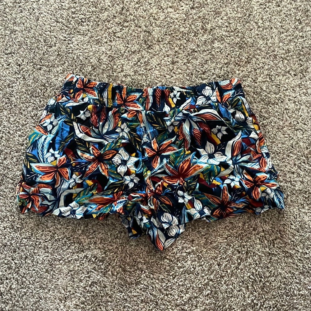 Floral Nice Flowy Shorts